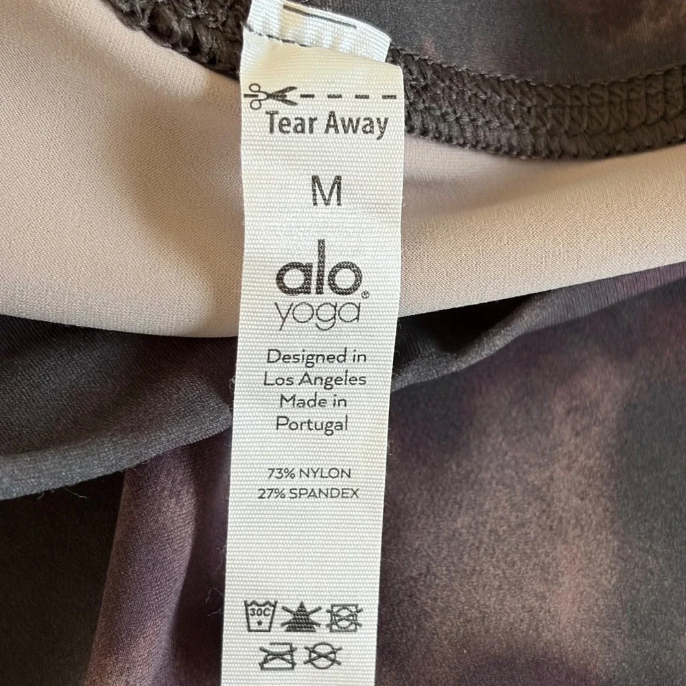 Alo Yoga High Waist Airlift Leggings Tear Away Print Medium Purple Black